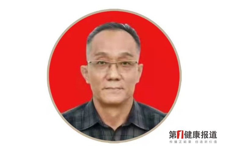 王秉明中医师30年深耕农牧区获颁健康宣传大使