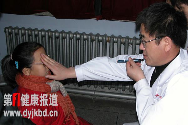 邵立功教授谈无可逆转的小孩假近视元凶