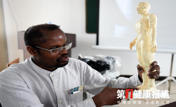 天津在马里设立全球首个中医技术鲁班工坊