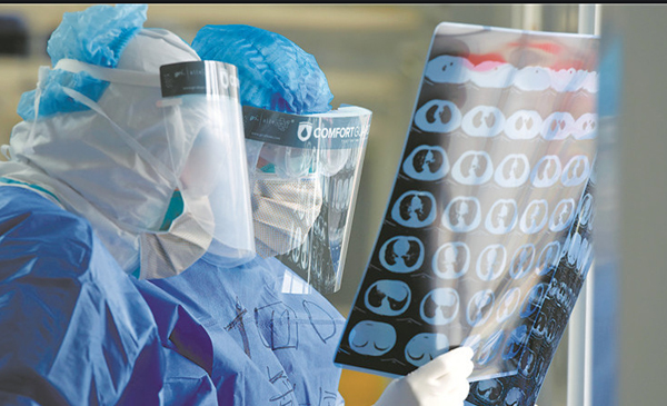 央视网评｜严防疫情“倒灌”！决不能功亏一篑