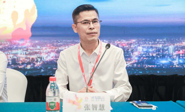 张智慧-1.jpg