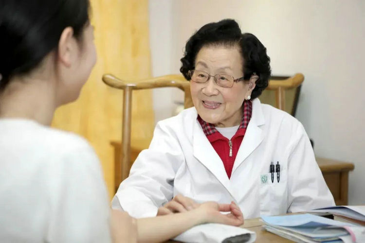 101岁当选国医大师|陈彤云：只要有一口气，我就应该为人民服务