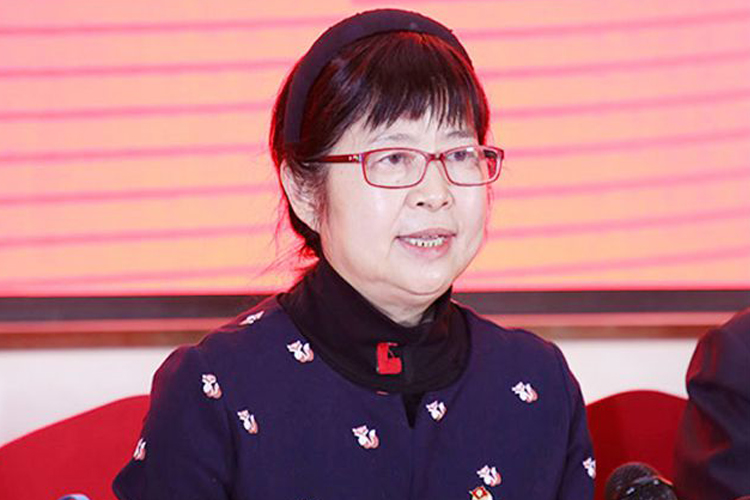 中国红色文化联合会会长毛小青喜获健康老人功勋荣誉称号