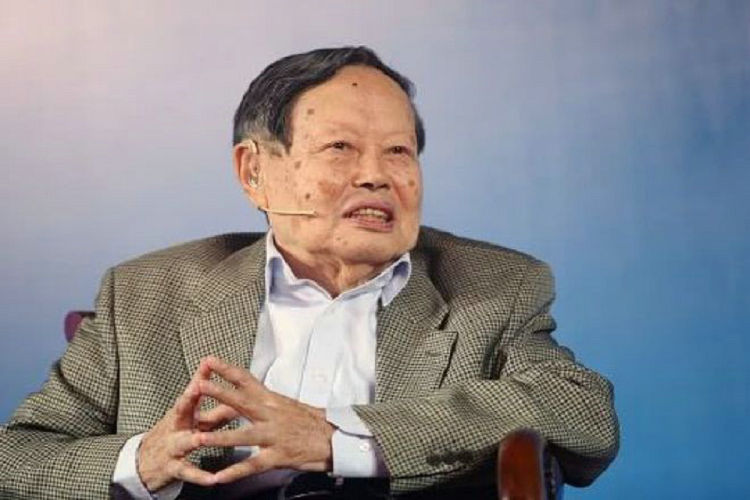 杨振宁：世界很有可能存在一个造物者