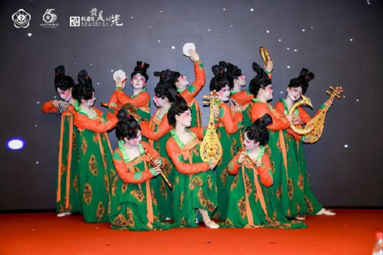 “我遇见最美的光”第八届颁奖盛典在京圆满举办