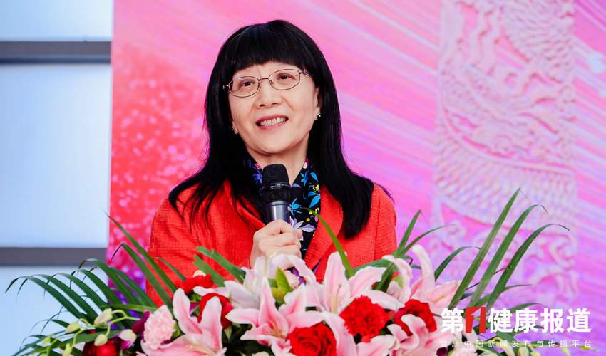 中国宋庆龄基金会副主席丁洁《知味·知