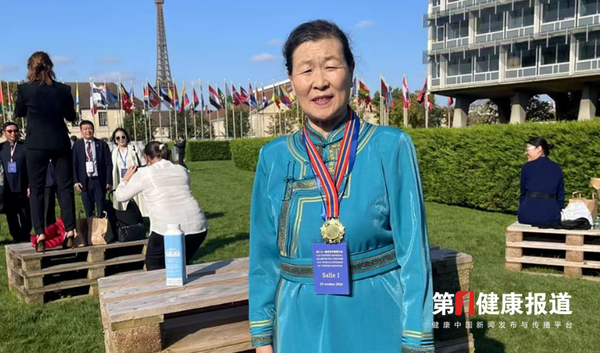 刘芬兰承袭古中医推动创新获颁健康宣传