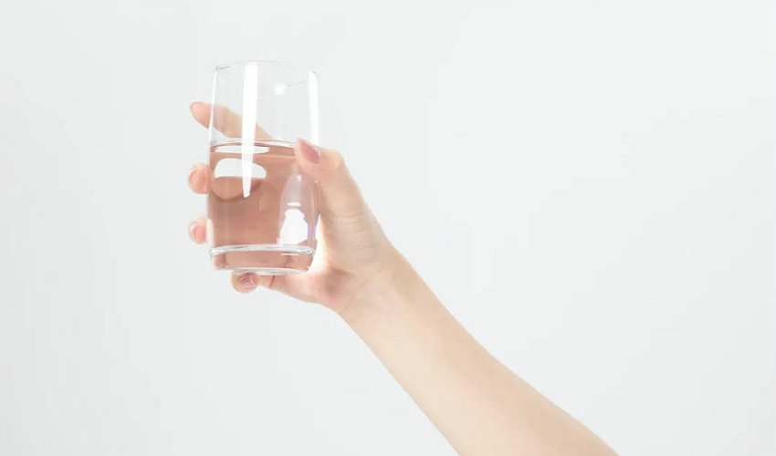 多喝水就能防秋燥是真是假？