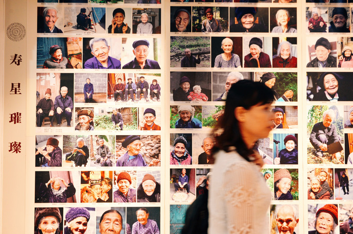 1761097957583638.jpg 20251022b33ae06327b3474fbdad752231dbbf97_20251022a83a3994e3c34f11884a36d6ef328cf1.jpg