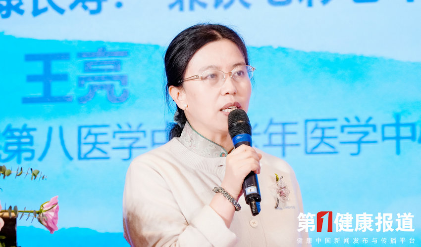 王亮：老年医疗要拥抱科技也要拥抱自然