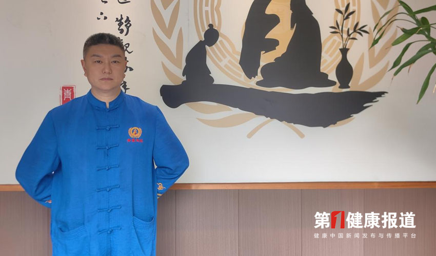 陈仕才遵循天人合一扶正祛邪理念获颁健康宣传大使